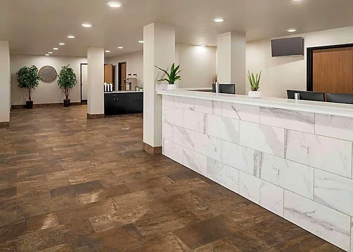 Travelodge By Wyndham Dexter