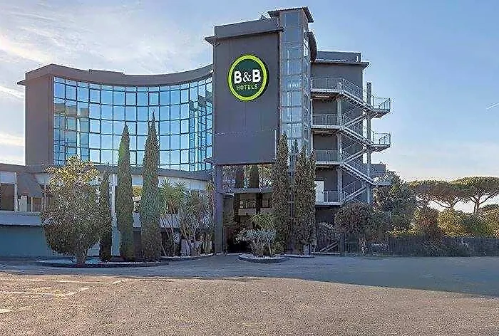 G Hotel