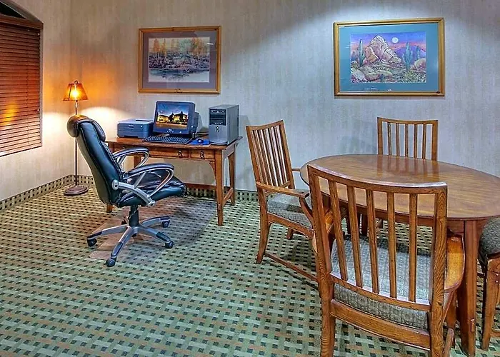 Baymont By Wyndham Roswell