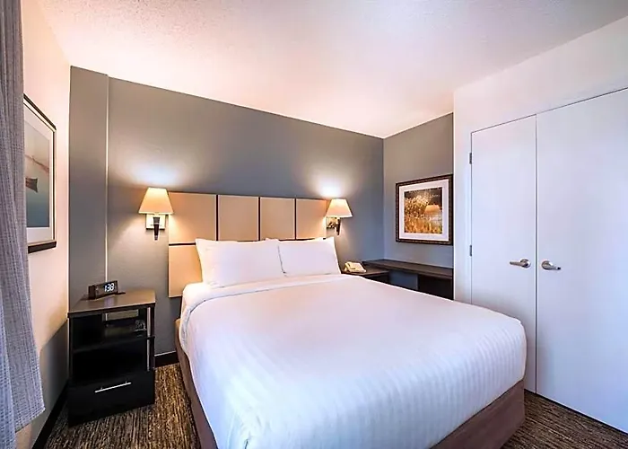 Sonesta Simply Suites Garden Grove Anaheim