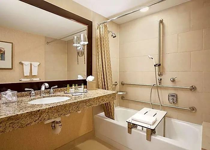 Doubletree By Hilton Hotel Boston - Bedford Glen