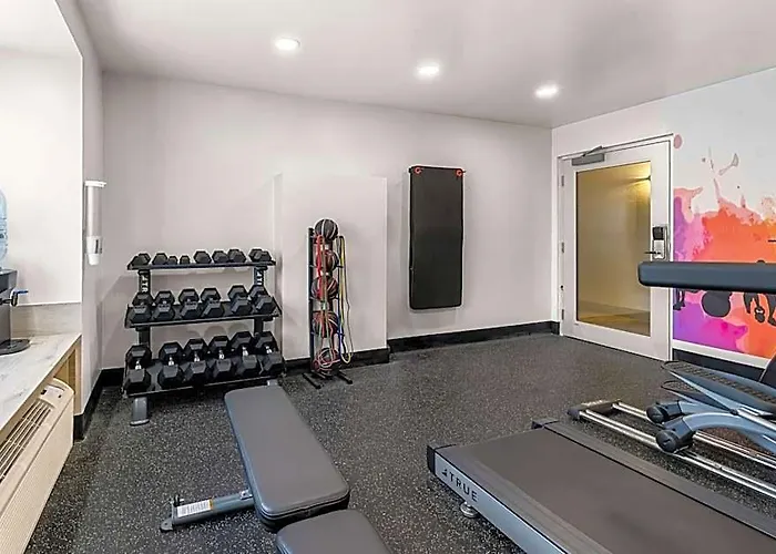 Best Western Buffalo Inn & Suites