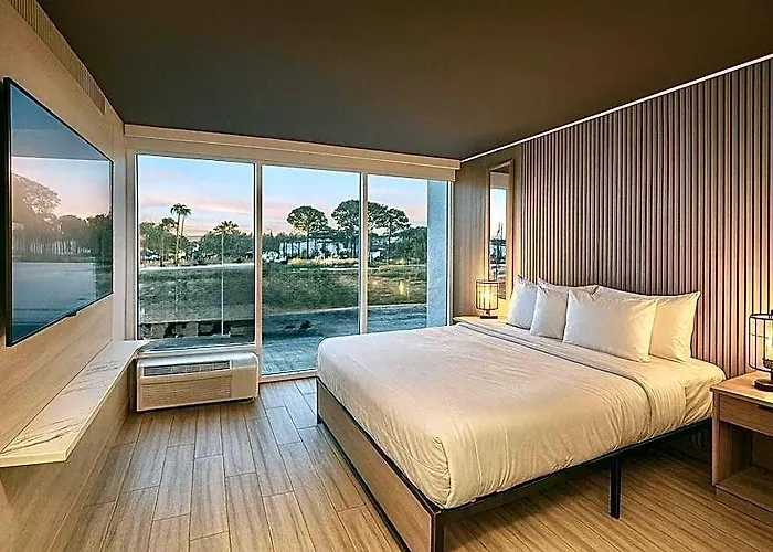 Tropical Palms Hotel