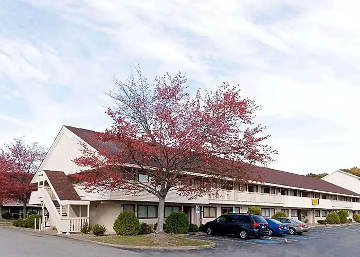 Super 8 By Wyndham Strongsville/Cleveland