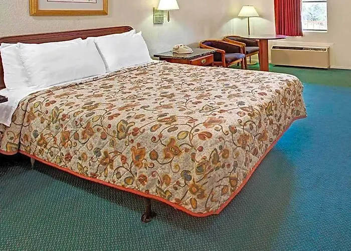 Knights Inn Houston Hobby Airport