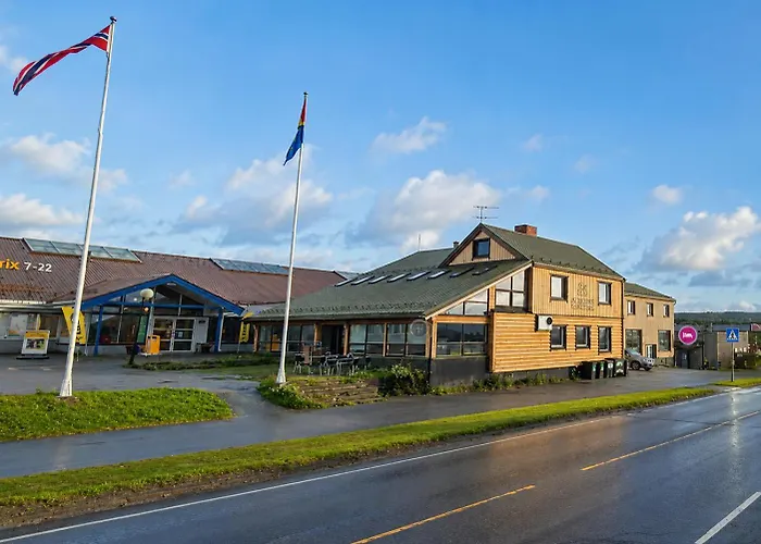 8 Seasons Hotel