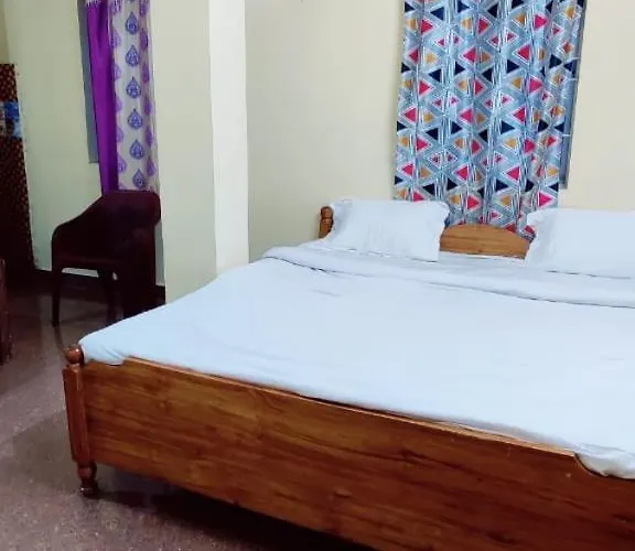 Spot On Senapati Inn Khandagiri