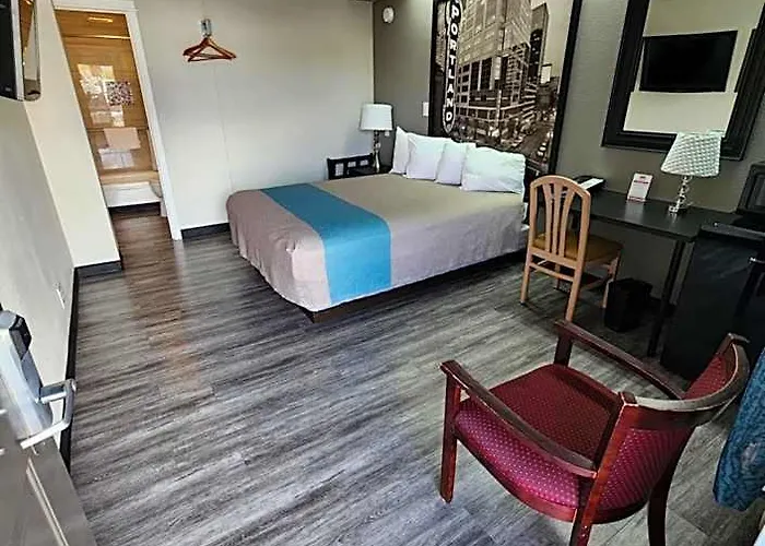 Executive Lodge