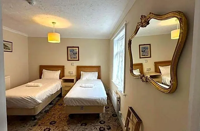 The Queens Road Hotel