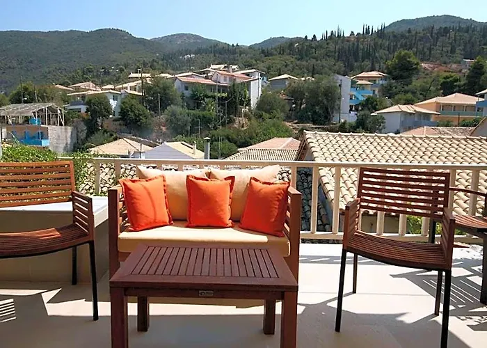 Ionis Hotel