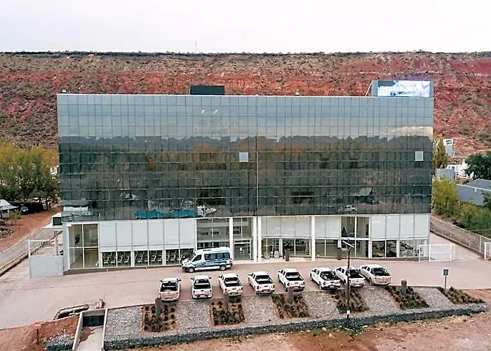 Anelo Shale Hotel