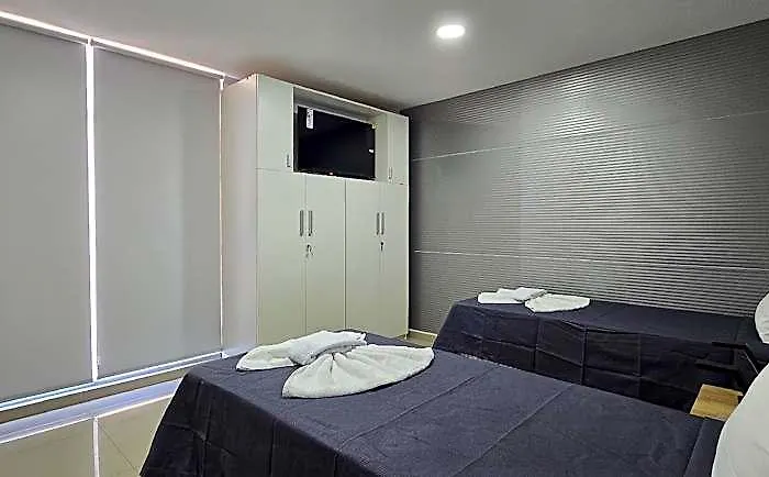 Anelo Shale Hotel