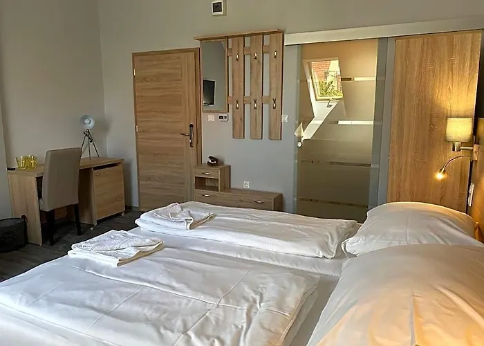 Kis Szieszta Guesthouse B&B