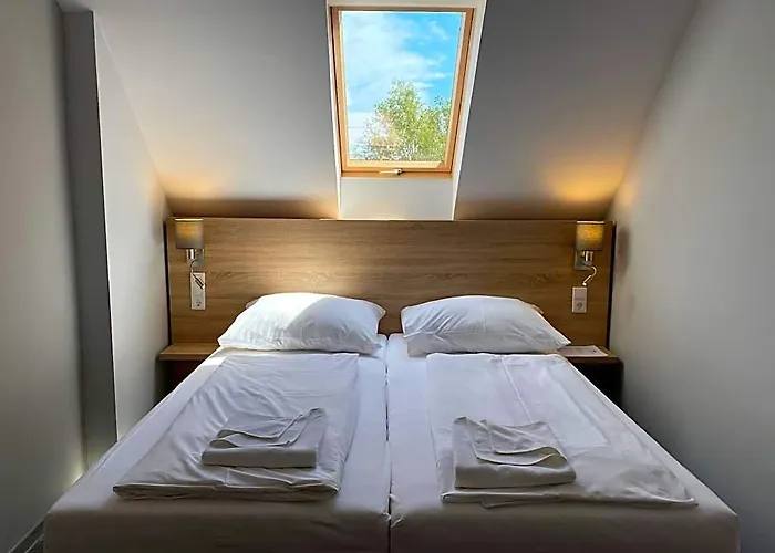 Kis Szieszta Guesthouse B&B