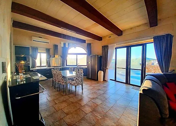 Country Views Villa Victoria