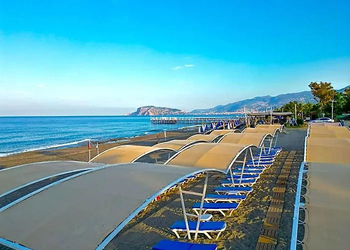 Senza Sunset Beach Hotel