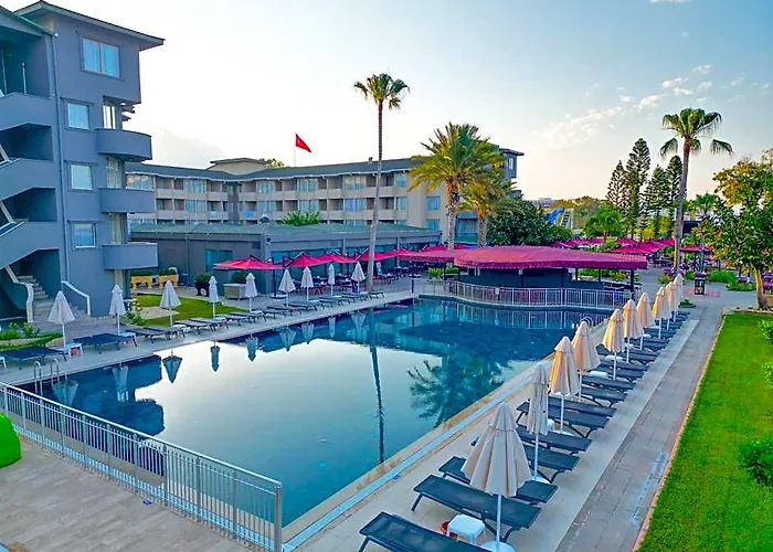 Senza Sunset Beach Hotel