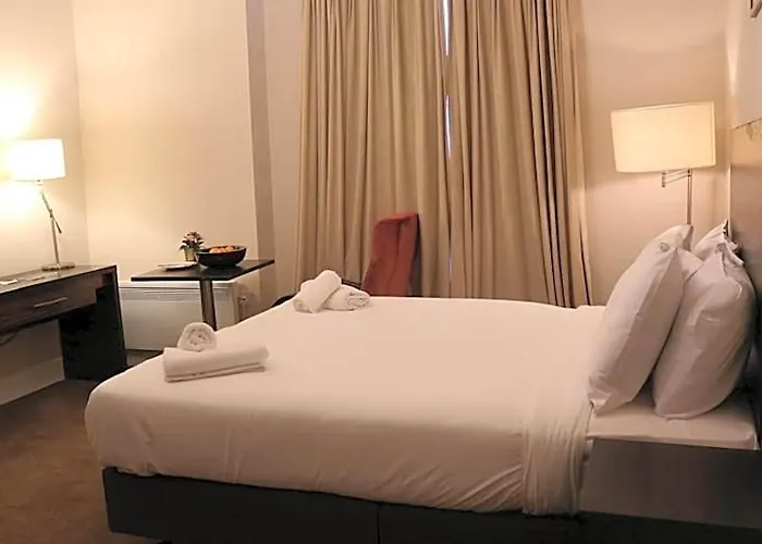 Green Ariana Hotel - Near Wembley And Central London