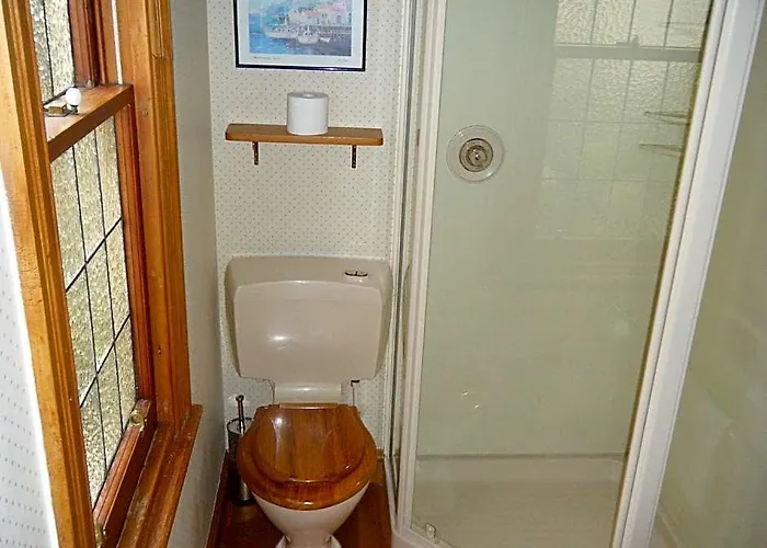 Collingwood Manor Bed & Breakfast
