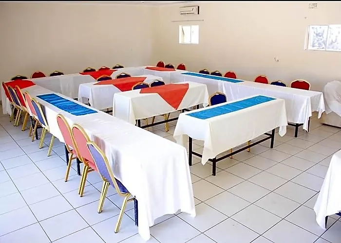 Manzini Palms Inn
