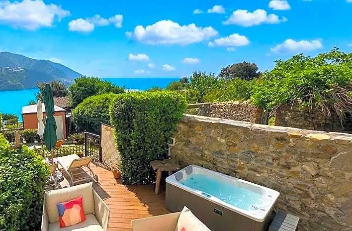 Maduneta 5 Terre Guesthouse