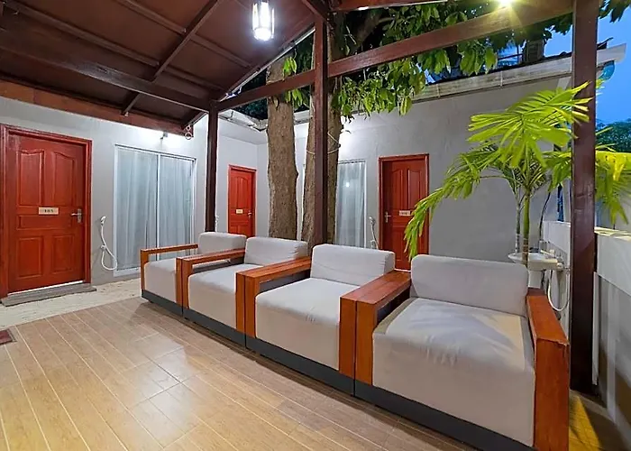 Palm Oasis At Ukulhas