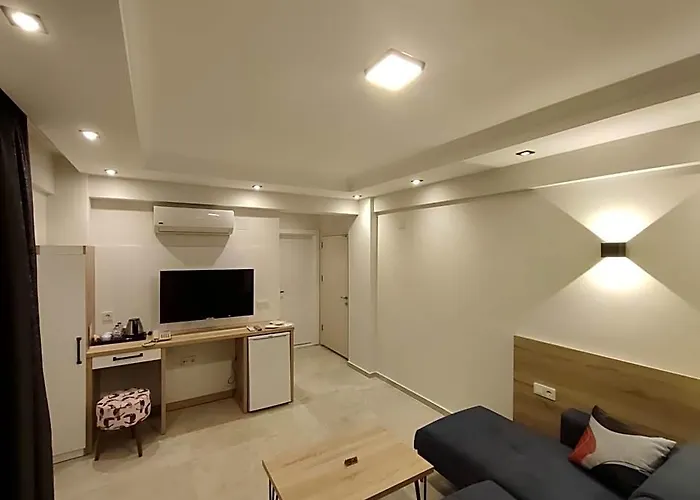 The Brothers Suit Otel