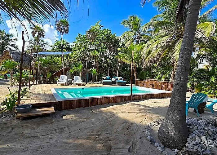Playa Sonrisa - Clothing Optional Couples Paradise