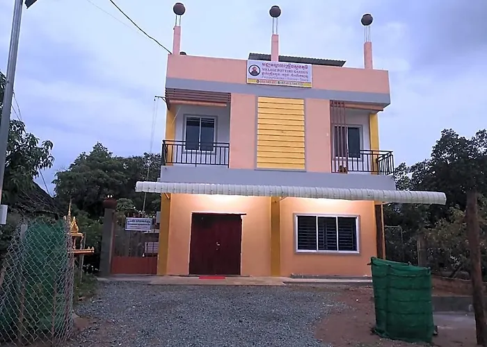 Village Pottery Garden Villa