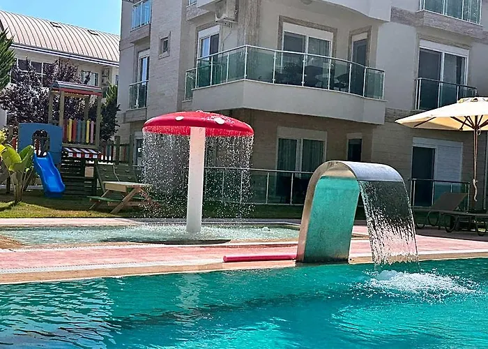 Belek Deluxe Suit
