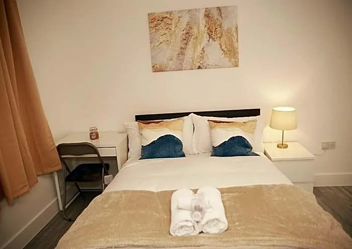 Cricklewood Luxury Ensuite Rooms