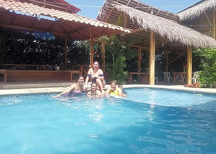 Hostal El Cascol