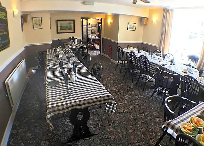 Fox & Hounds Inn