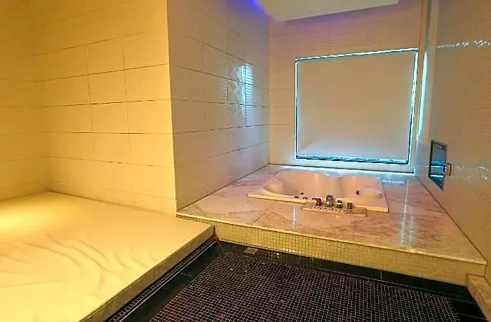 Moon Area Business Leisure Motel