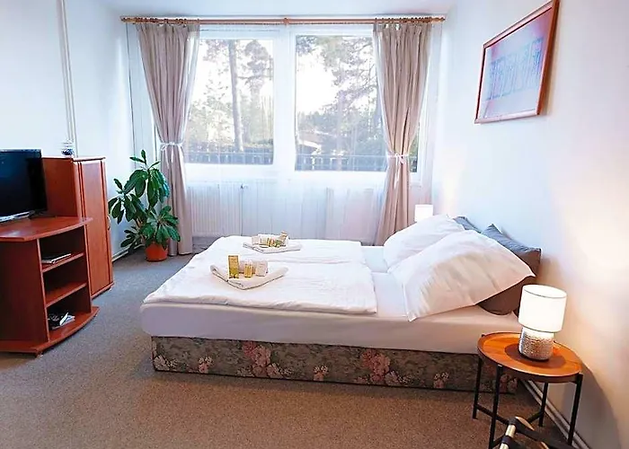 Hotel Kamyk - Machovo Jezero