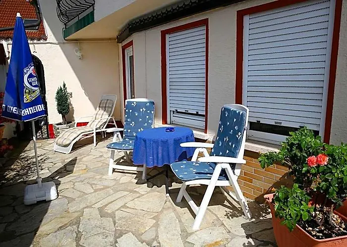 Pension Weinberg Mit Landhaus Nizza