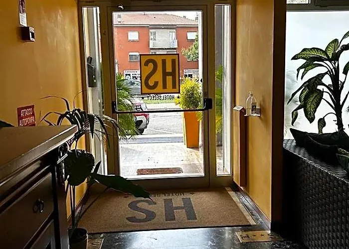 Hotel Select