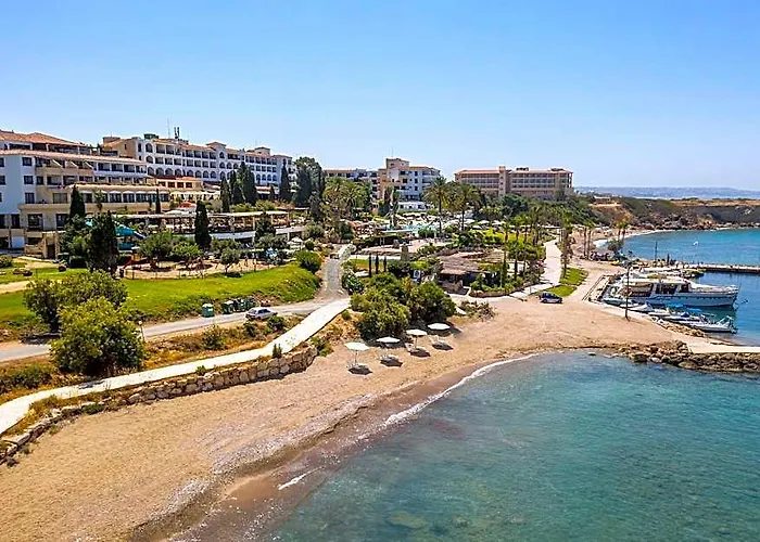 Coral Beach Hotel And Resort