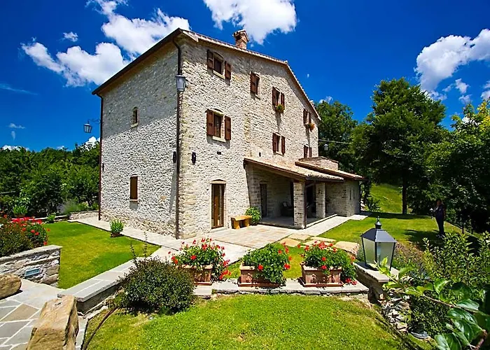 Belvilla By Oyo La Rocca Autunno