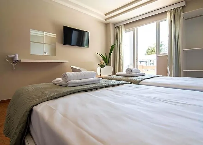 Girogiali Beach Hotel - Adults Only