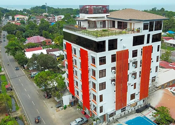 Aya Hotel And Residences Clarin