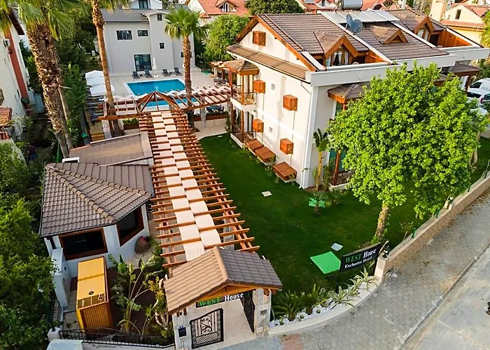 West House Exclusive Hotel