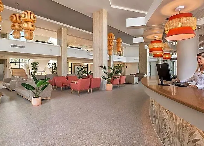 Protur Safari Park Aparthotel