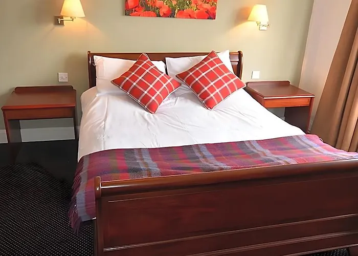 The Broadway Hotel And Carvery