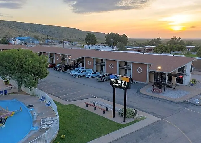 White'S City Cavern Inn