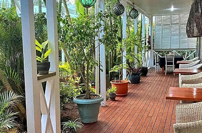 Paradise Lodge