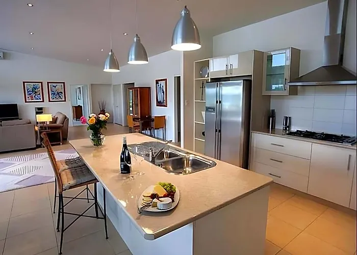 Azjure Studio Retreat