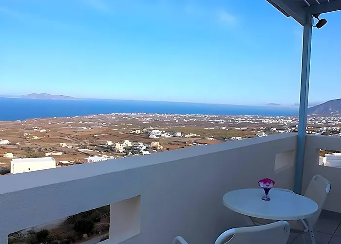 Erato Apartments