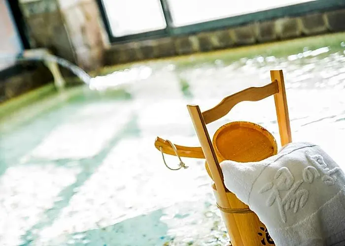 Hu Shan Hot Spring Hotel