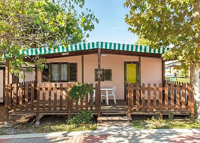 Pini Beach Village